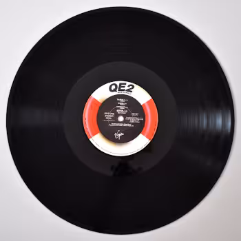 Vinyl Album""QE 2" by Mike Oldfield. LP A